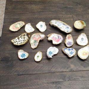 15 lot. #1 Oyster shell Jewelry dish's